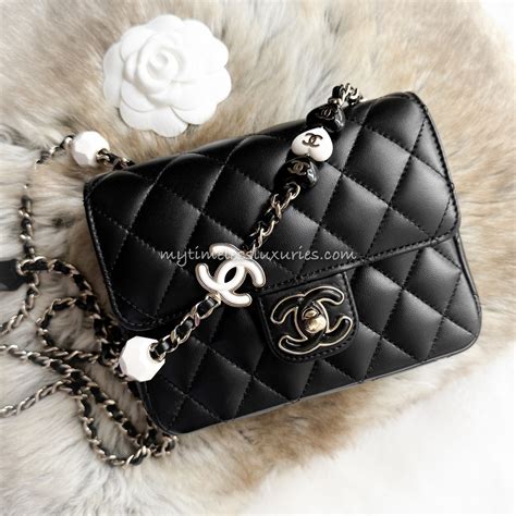 Chanel 23P Black and White Heart Chain 